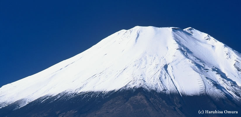 晩秋の湖畔にて