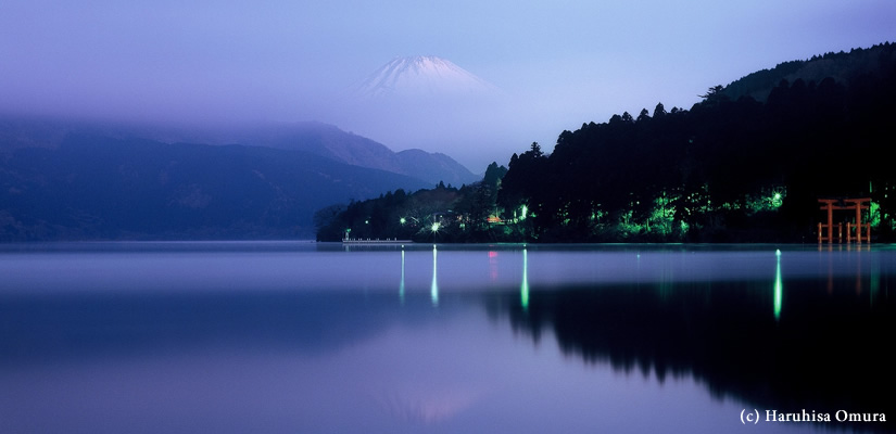 蒼の湖畔